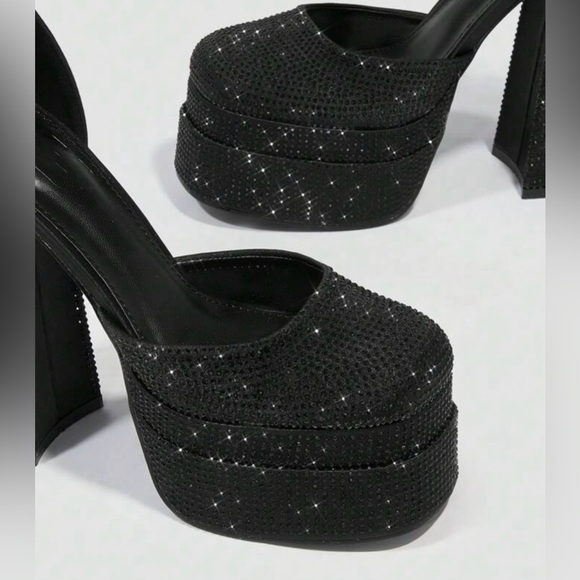 WINDSOR - Rhinestones strappy Satin Pumps! - Picture 3 of 7